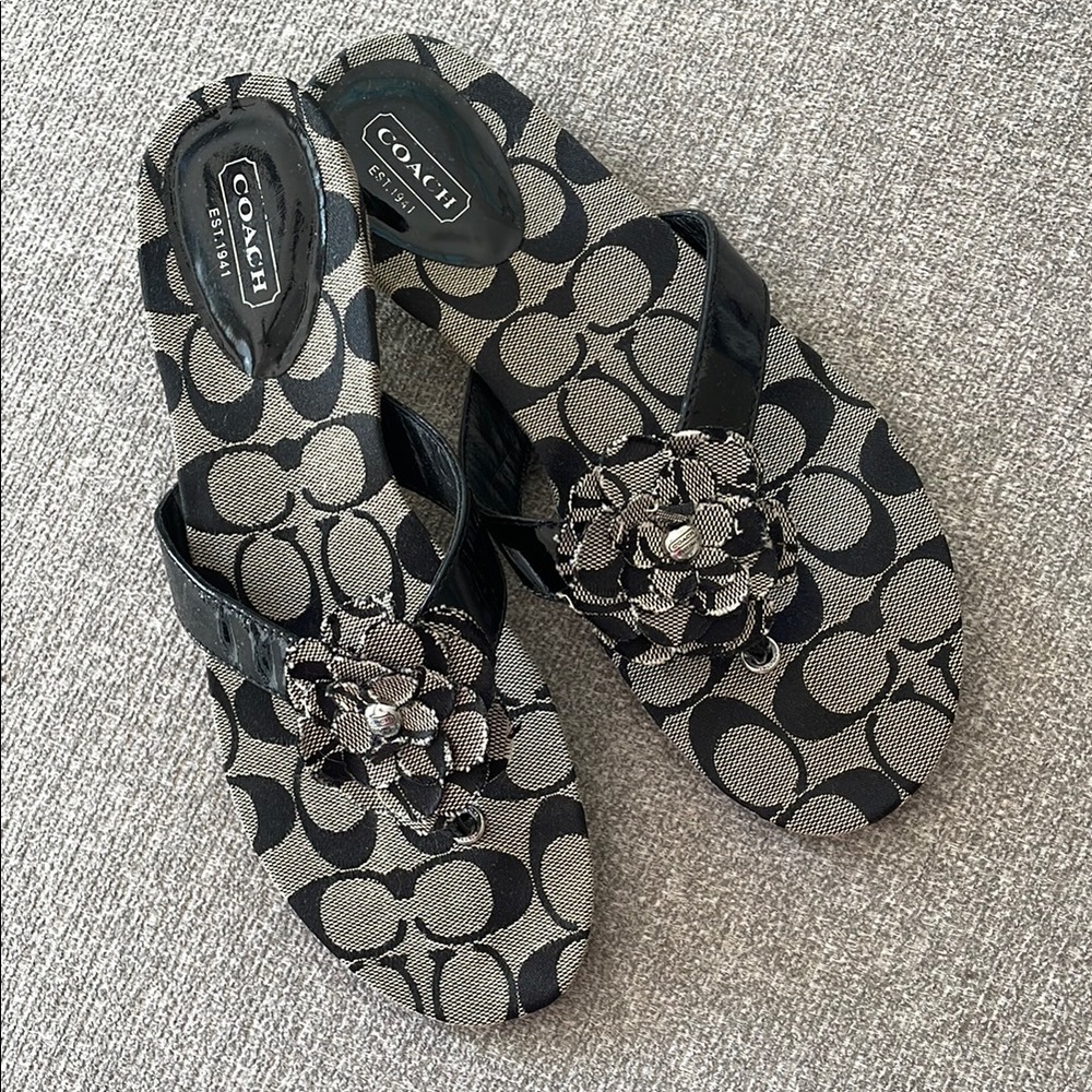 Coach Signture sandals